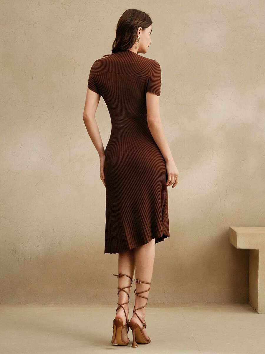 Mira | Vestido de punto ajustado asimétrico