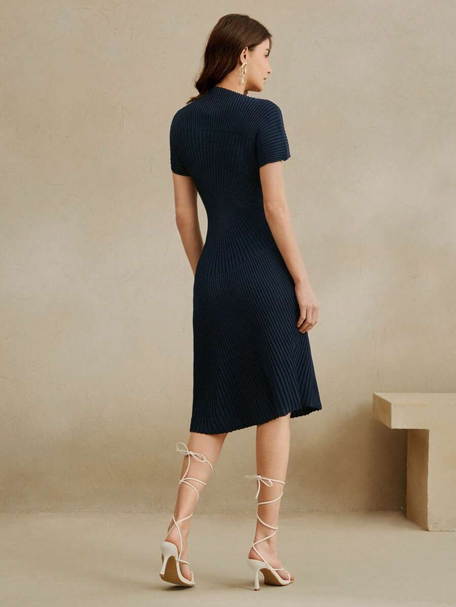 Mira | Vestido de punto ajustado asimétrico