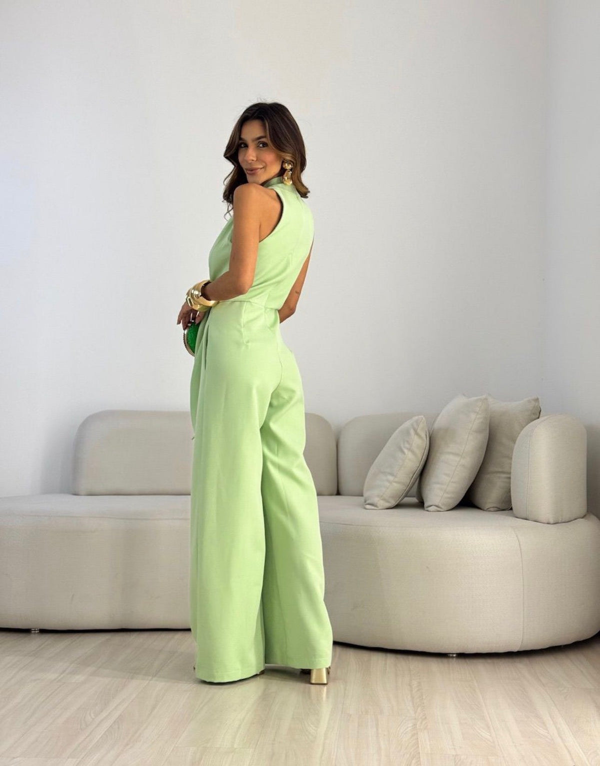 Arabella | Mono de cuello halter y pierna ancha