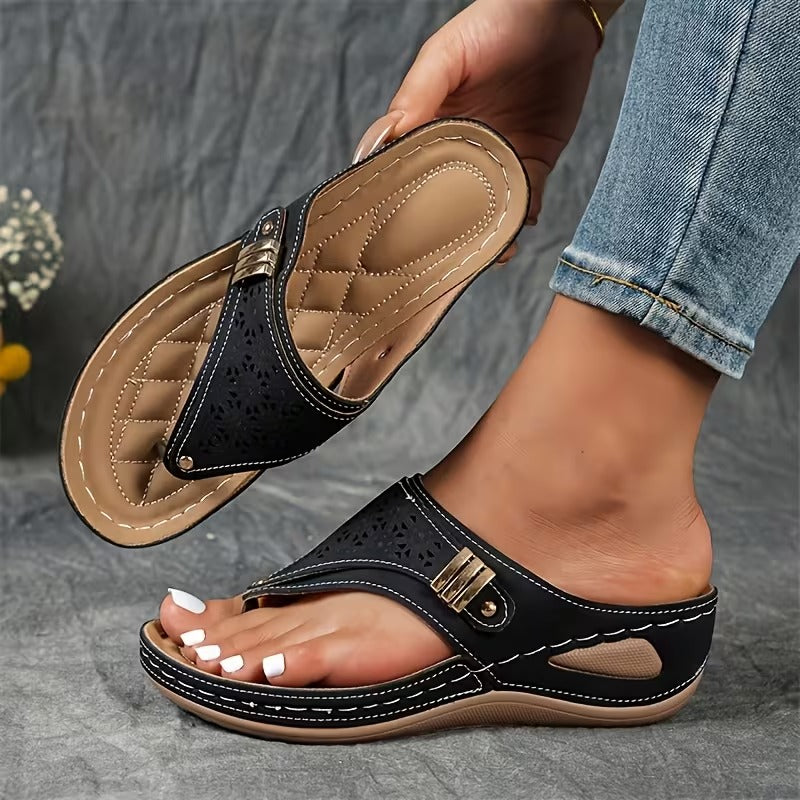 Clara | Sandalias con cuña: comodidad y sujeción