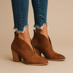 Catalina | Botines con corte en V