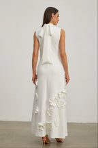 Camellia | Vestido maxi de lujo con flores en relieve