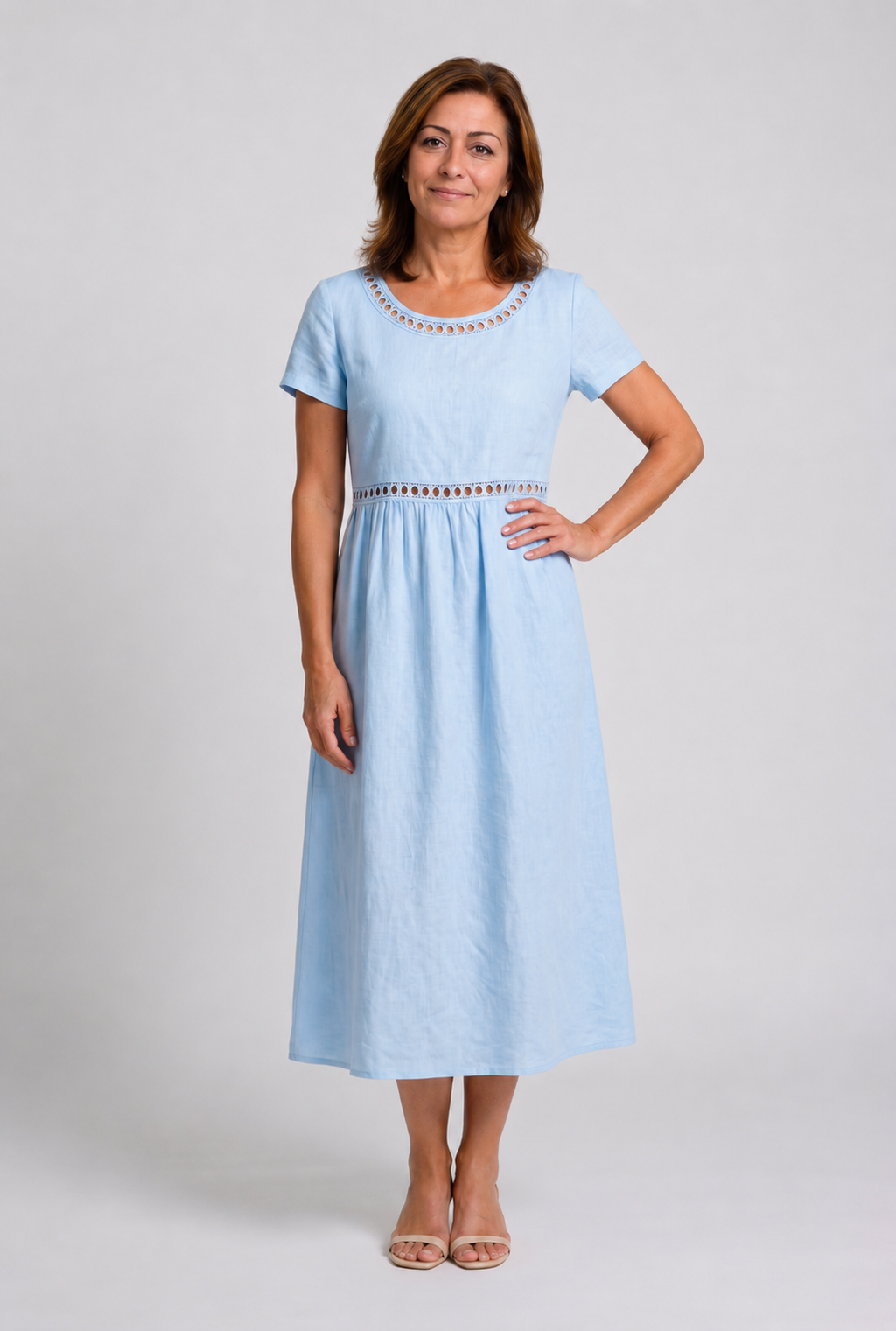 Livia | Vestido midi bordado de mezcla de lino
