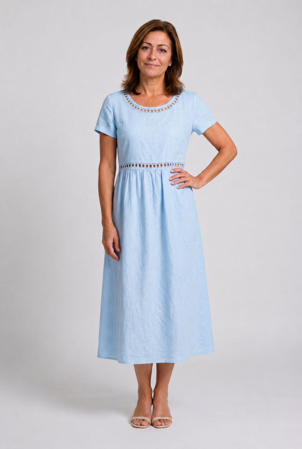 Livia | Vestido midi bordado de mezcla de lino
