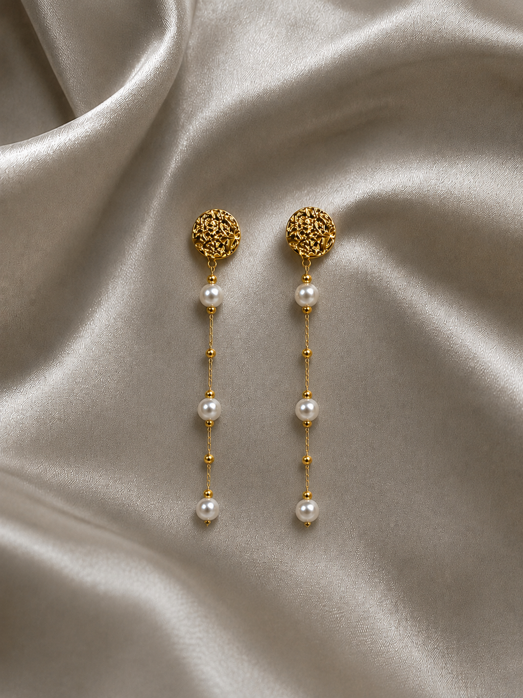 Azahar | Pendientes de cadena con perlas dorados