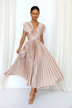 Tirsa | Vestido glamuroso que capta la luz