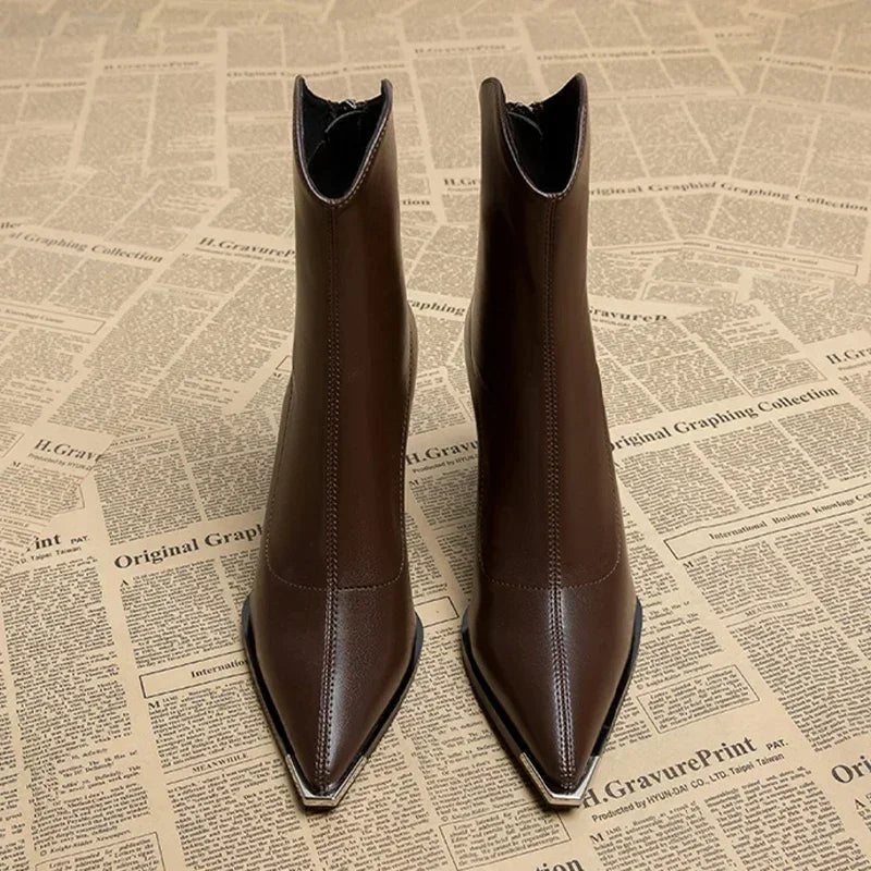 Noxé | Botines chelsea con punta metálica