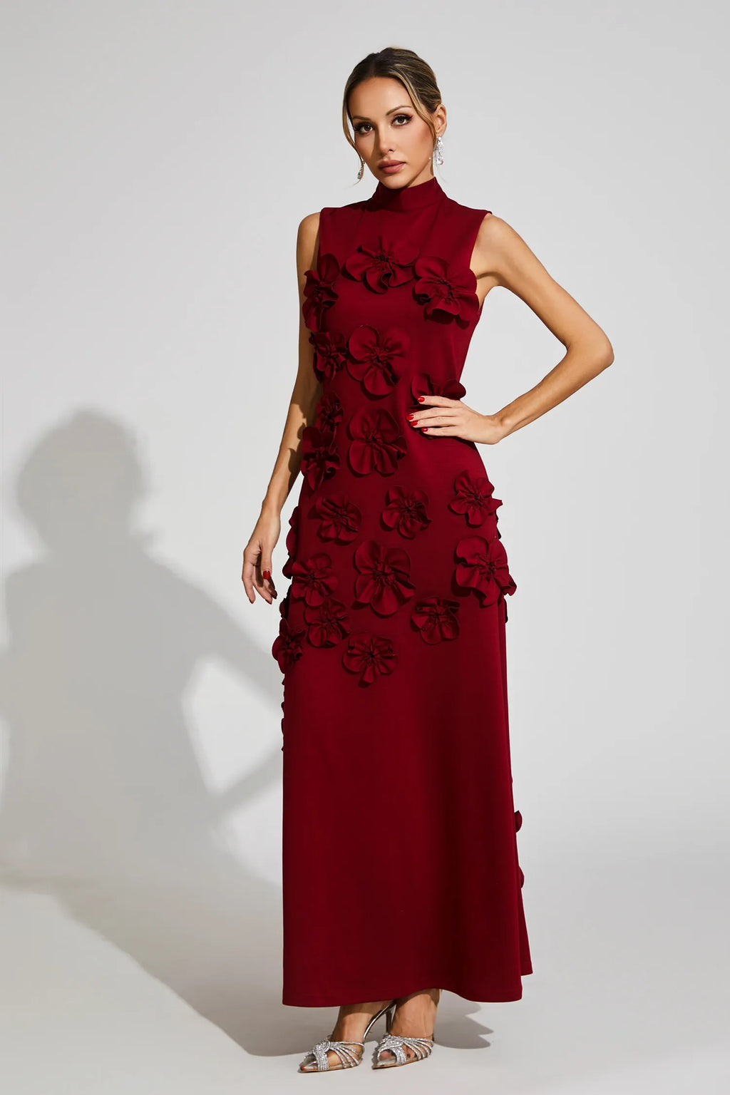 Camellia | Vestido maxi de lujo con flores en relieve
