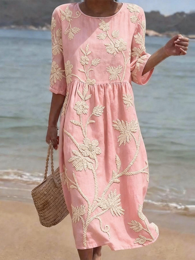 Vestido de mujer con estampado floral.