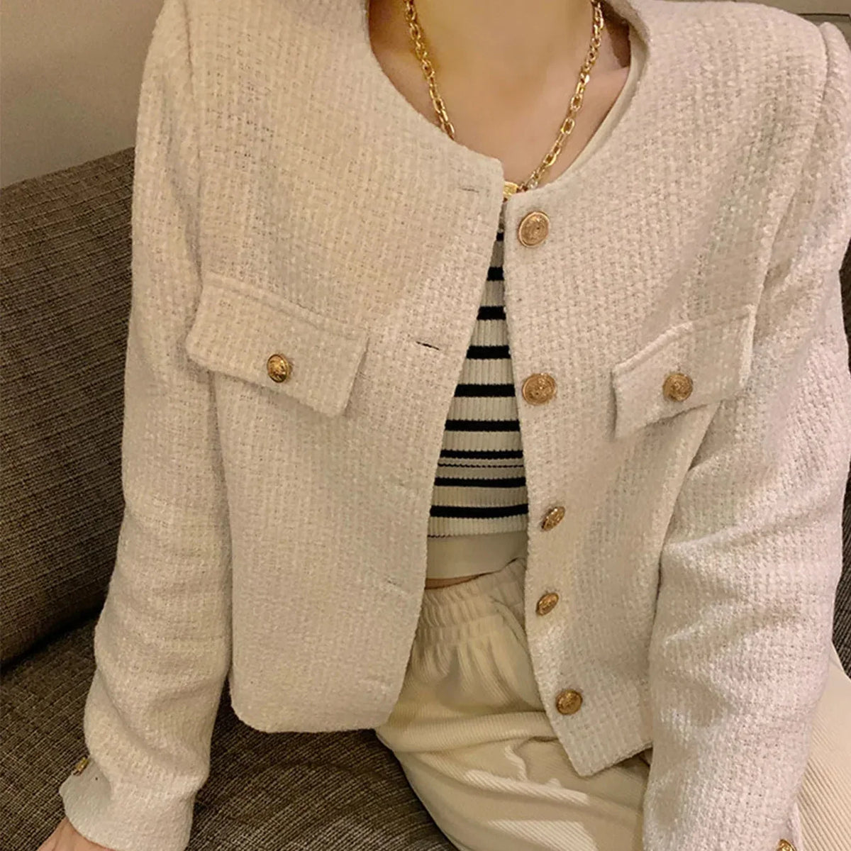 Soledad | Chaqueta tweed con botones dorados