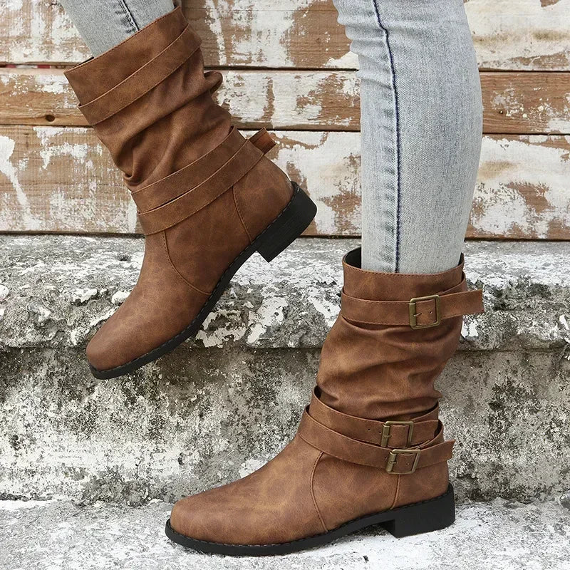 Olivia | Botas planas retro con hebillas