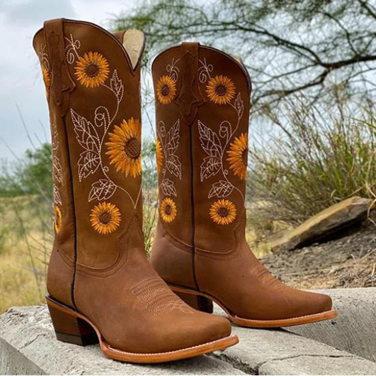 Margarita | Botas western con bordado de girasoles
