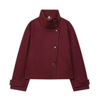 Nerea | Chaquetón de cuello alto con botones asimétricos