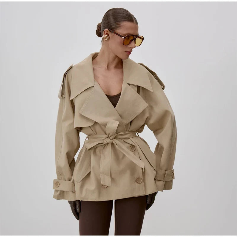 Itziar | Gabardina corta cruzada con cordón