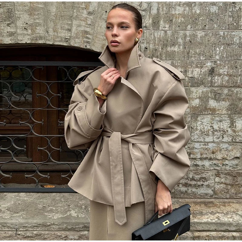 Itziar | Gabardina corta cruzada con cordón