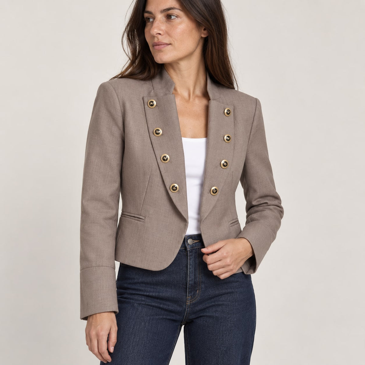 Encarna | Blazer militar con botones dorados