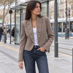 Encarna | Blazer militar con botones dorados