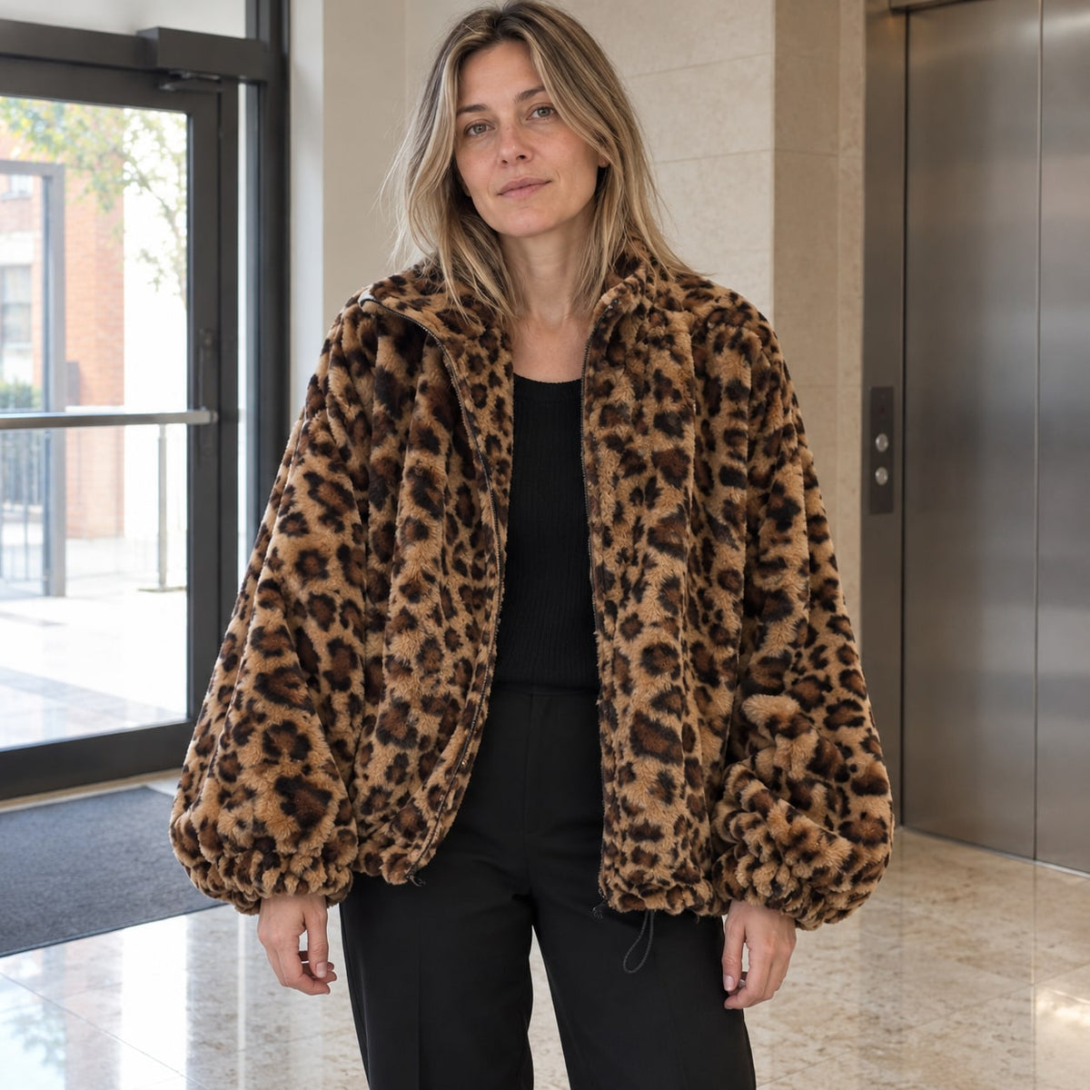Lidia | Abrigo de pelo estampado de leopardo