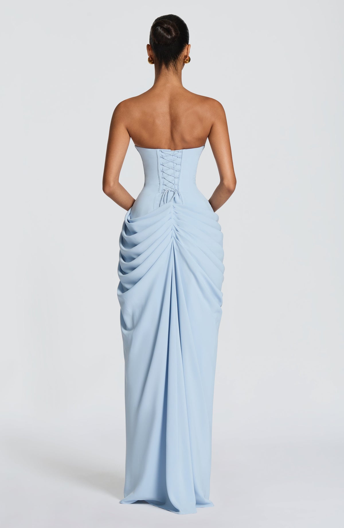 Valentina | Vestido palabra de honor con drapeado y abertura