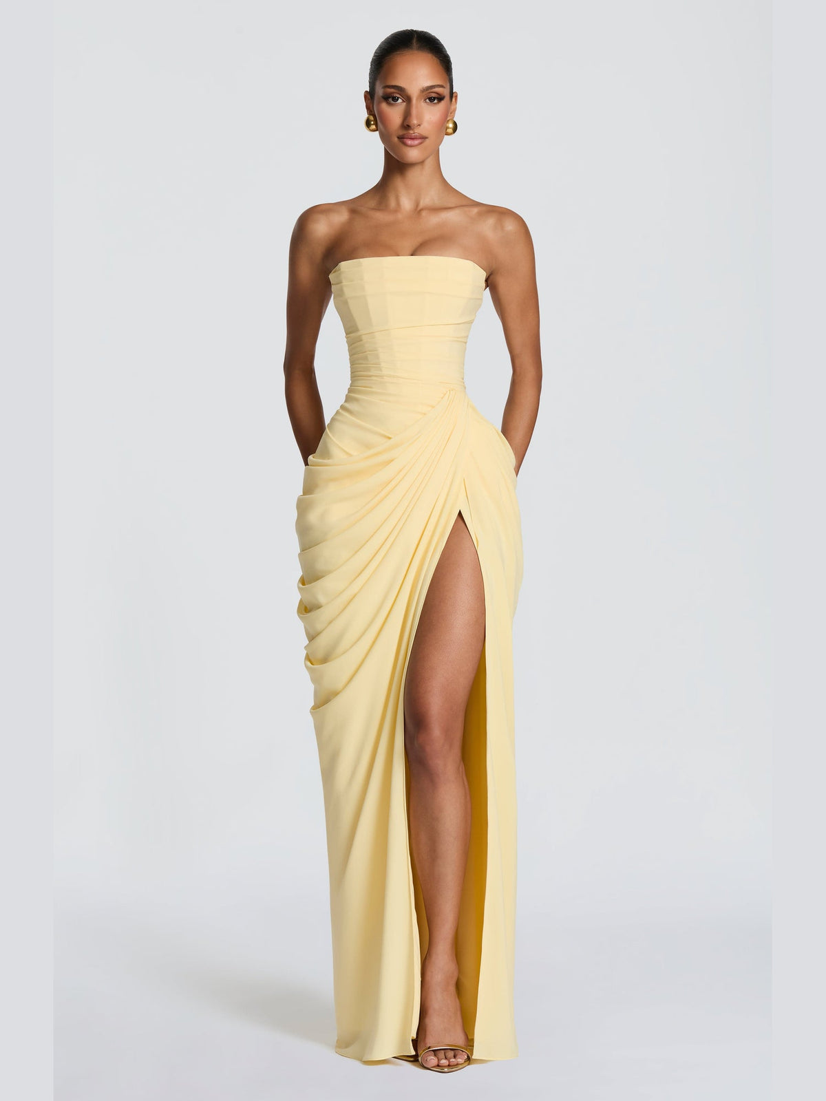 Valentina | Vestido palabra de honor con drapeado y abertura