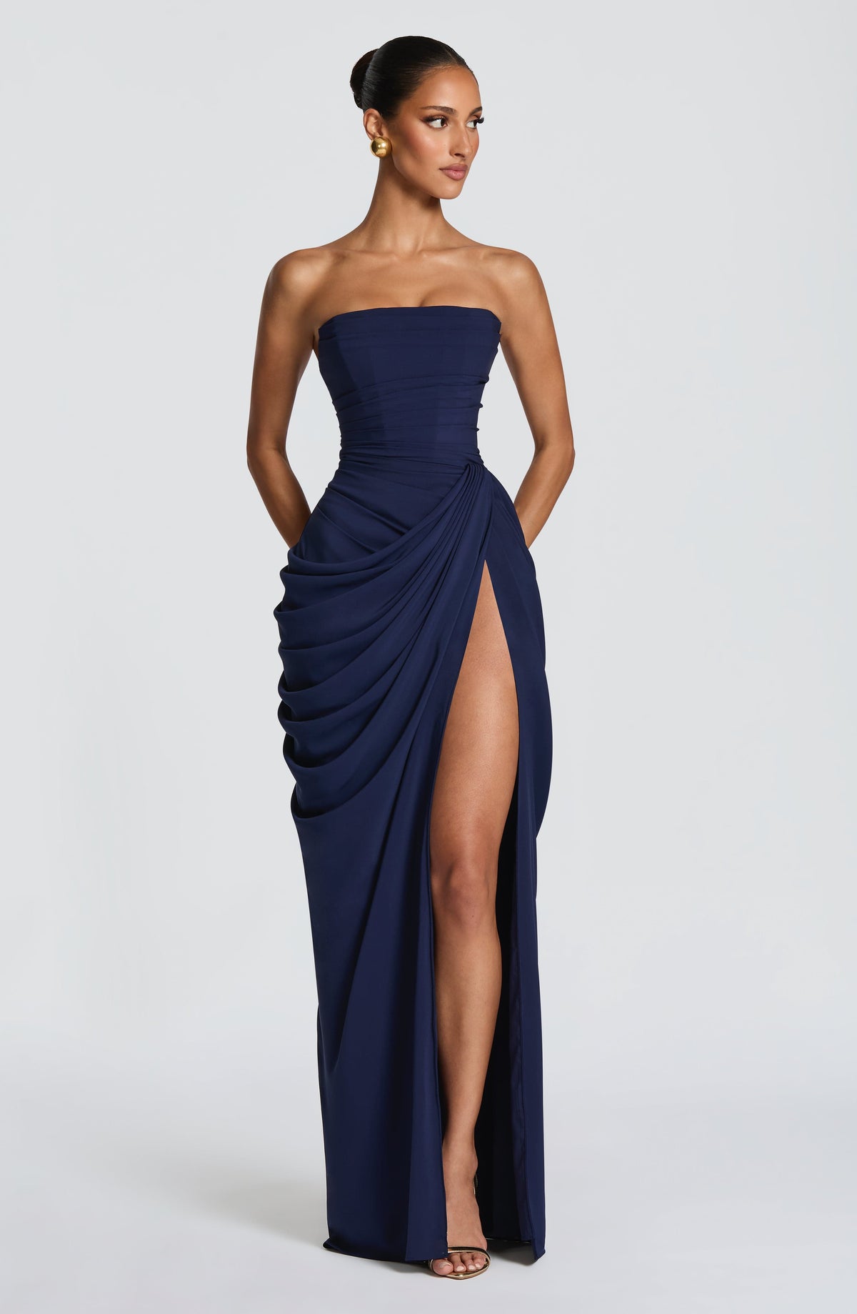 Valentina | Vestido palabra de honor con drapeado y abertura