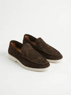 Elegantes mocasines de ante