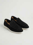 Elegantes mocasines de ante