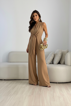 Arabella | Mono de cuello halter y pierna ancha