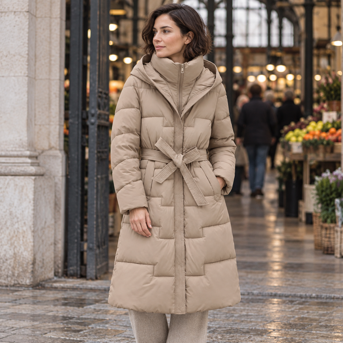 Manuela | Abrigo largo acolchado con capucha y cinturón