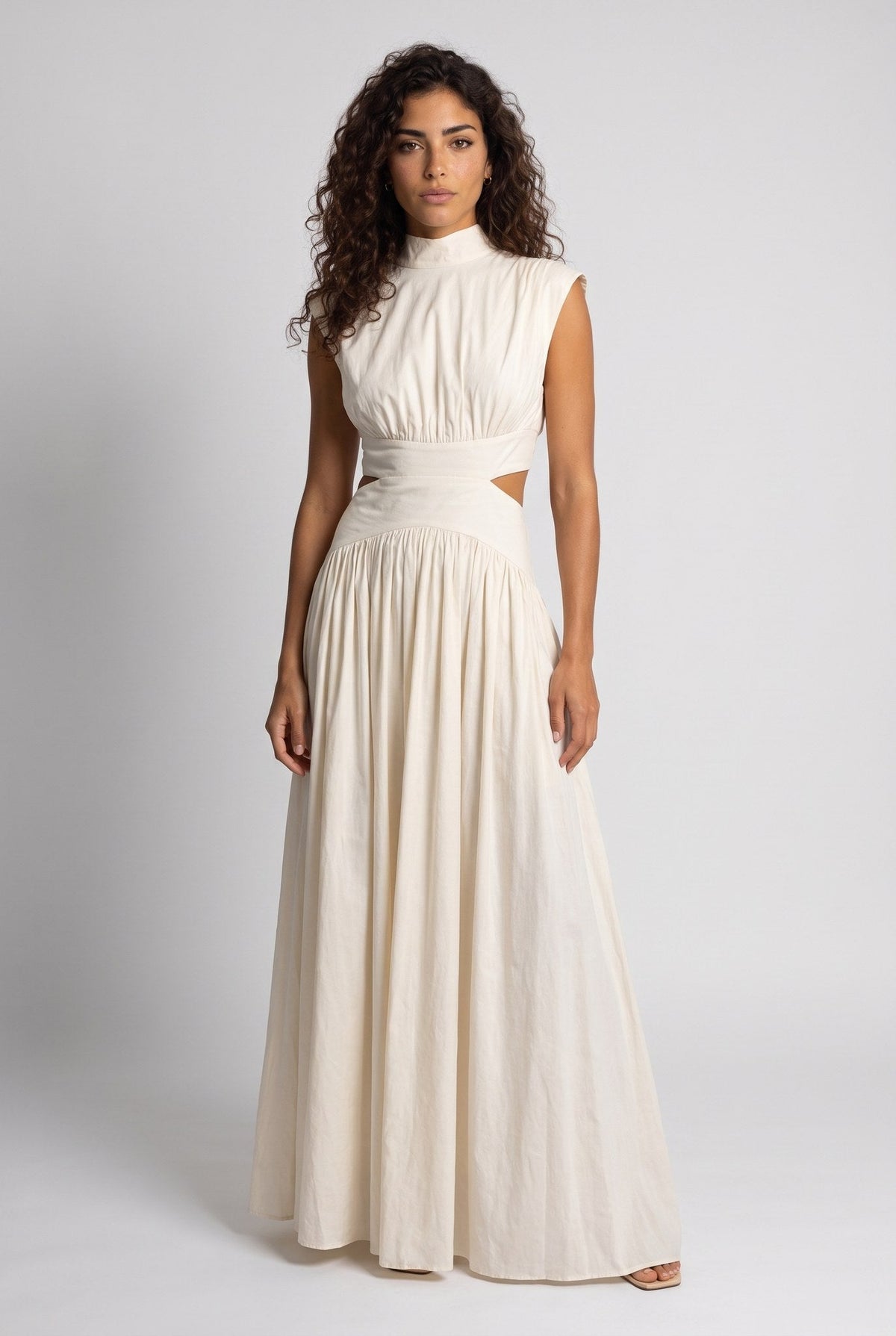 Selene | Vestido de cuello alto con cut-out