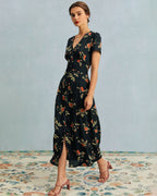 Vestido largo negro de manga corta con cuello en V y estampado floral